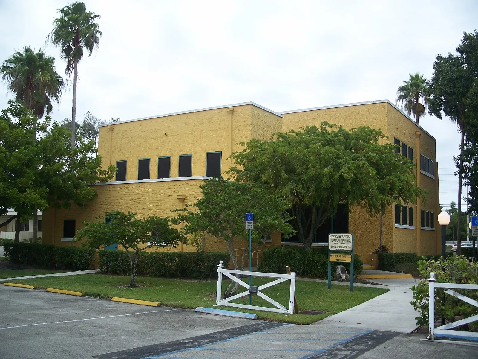 Old Davie School Historical Museum