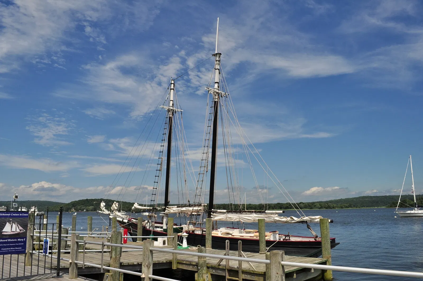 Connecticut River Museum