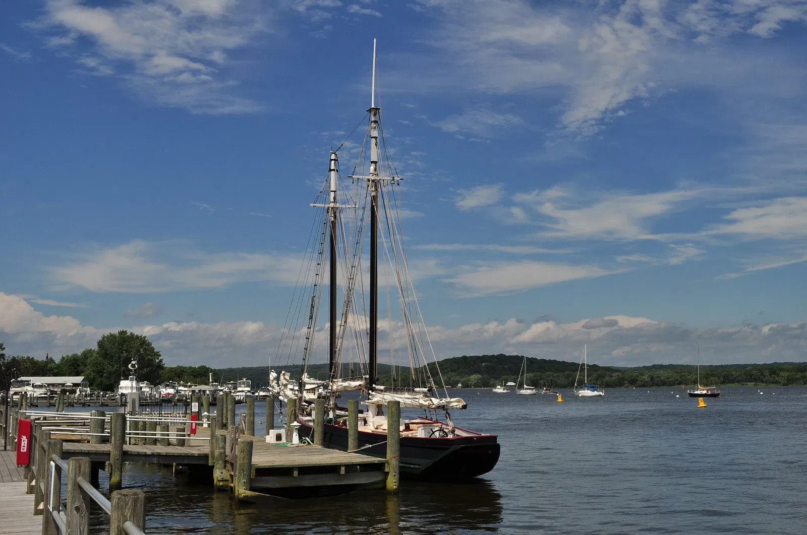 Connecticut River Museum