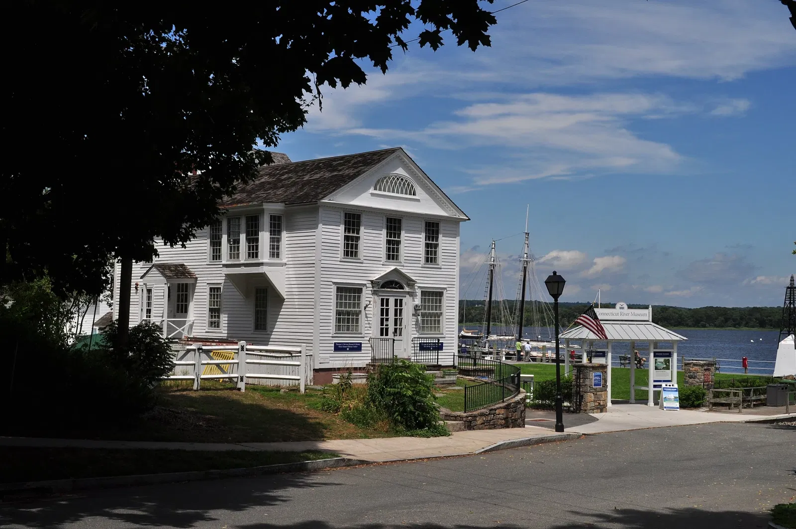 Connecticut River Museum