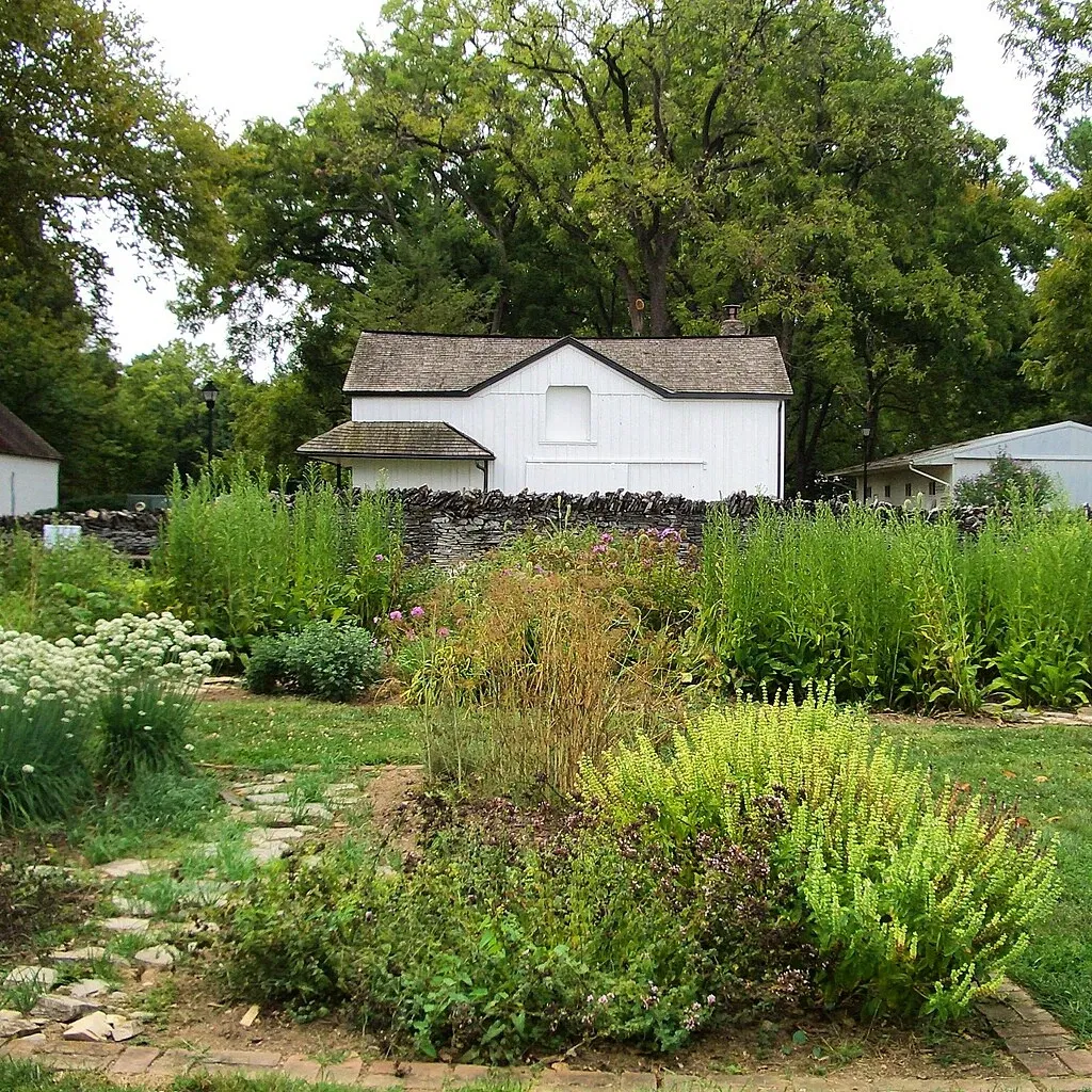 Rose Hill Manor Park & Museums