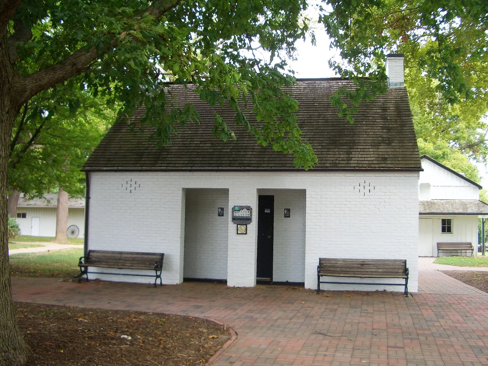 Rose Hill Manor Park & Museums