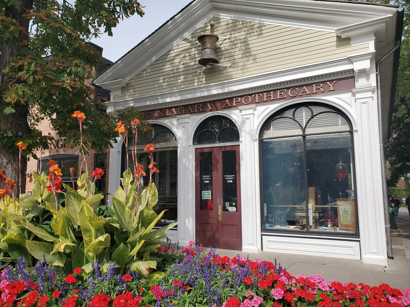 Niagara Apothecary