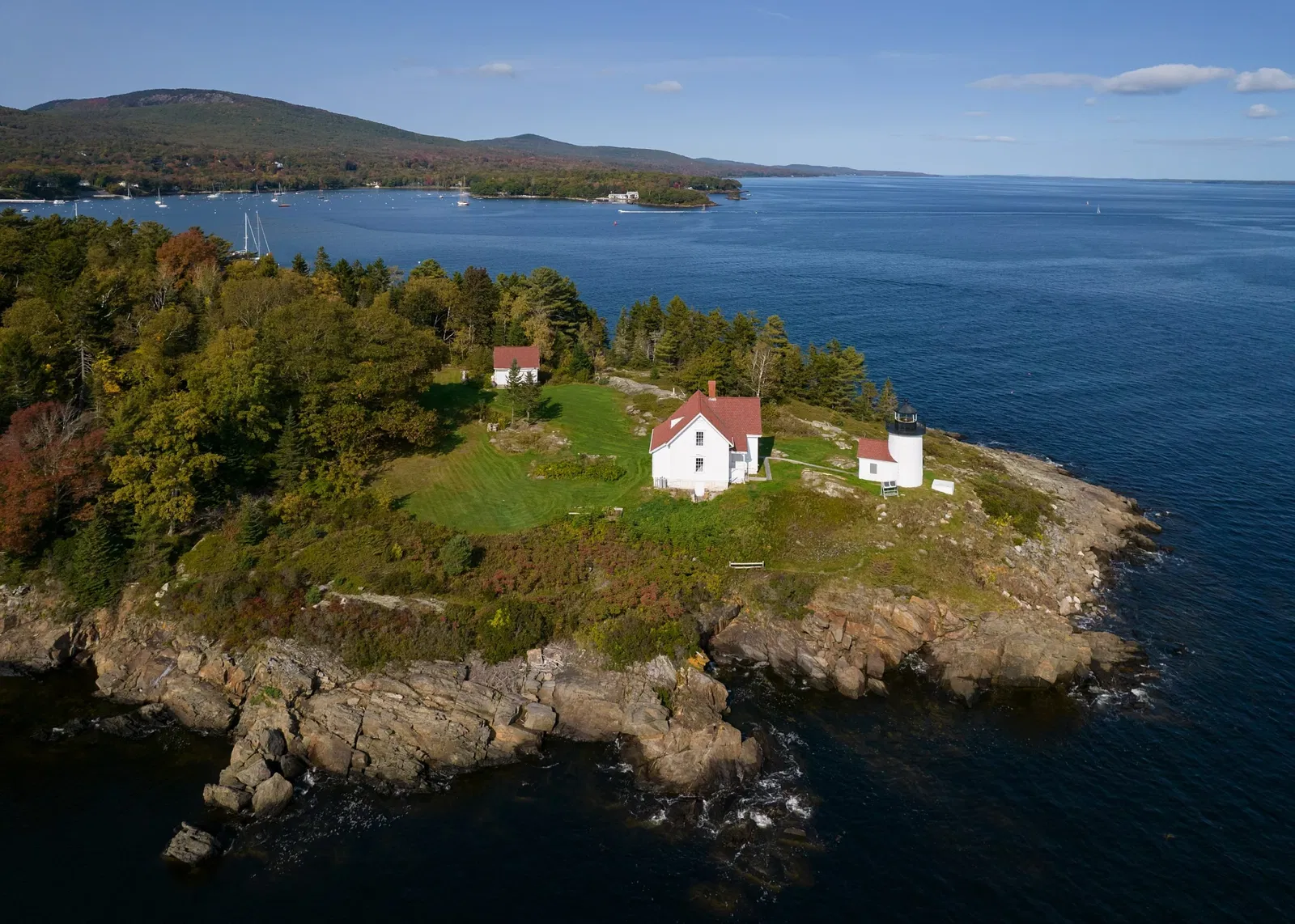 Curtis Island Lighthouse