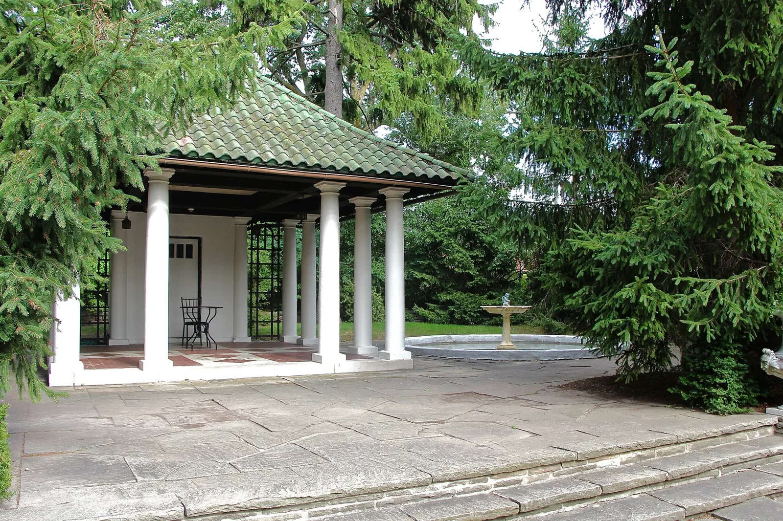 Parkwood National Historic Site