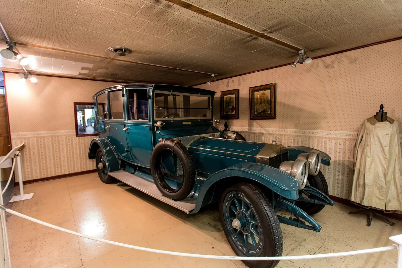 Canadian Automotive Museum