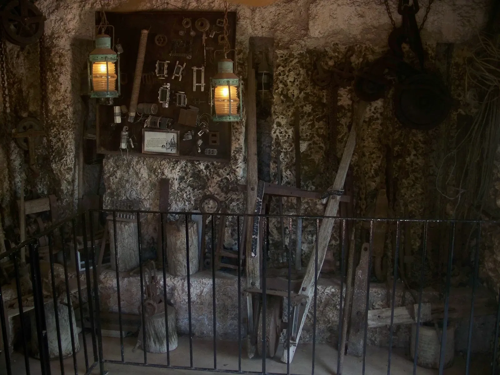 Coral Castle Museum