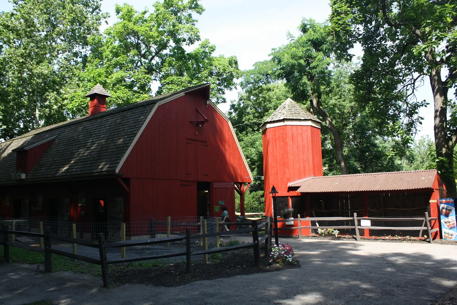 Elmwood Park Zoo