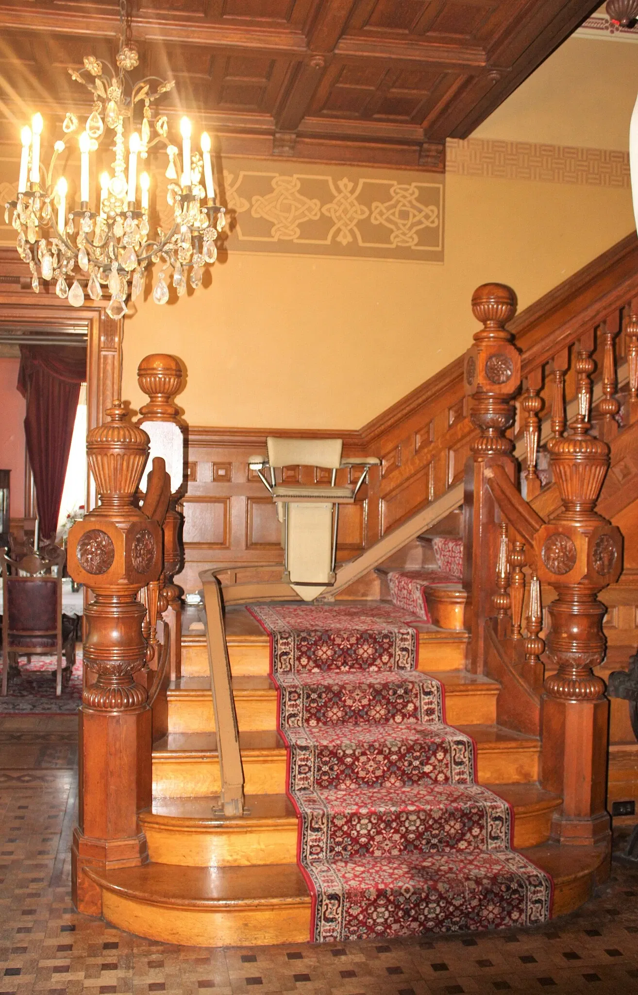 The 1890 House Museum