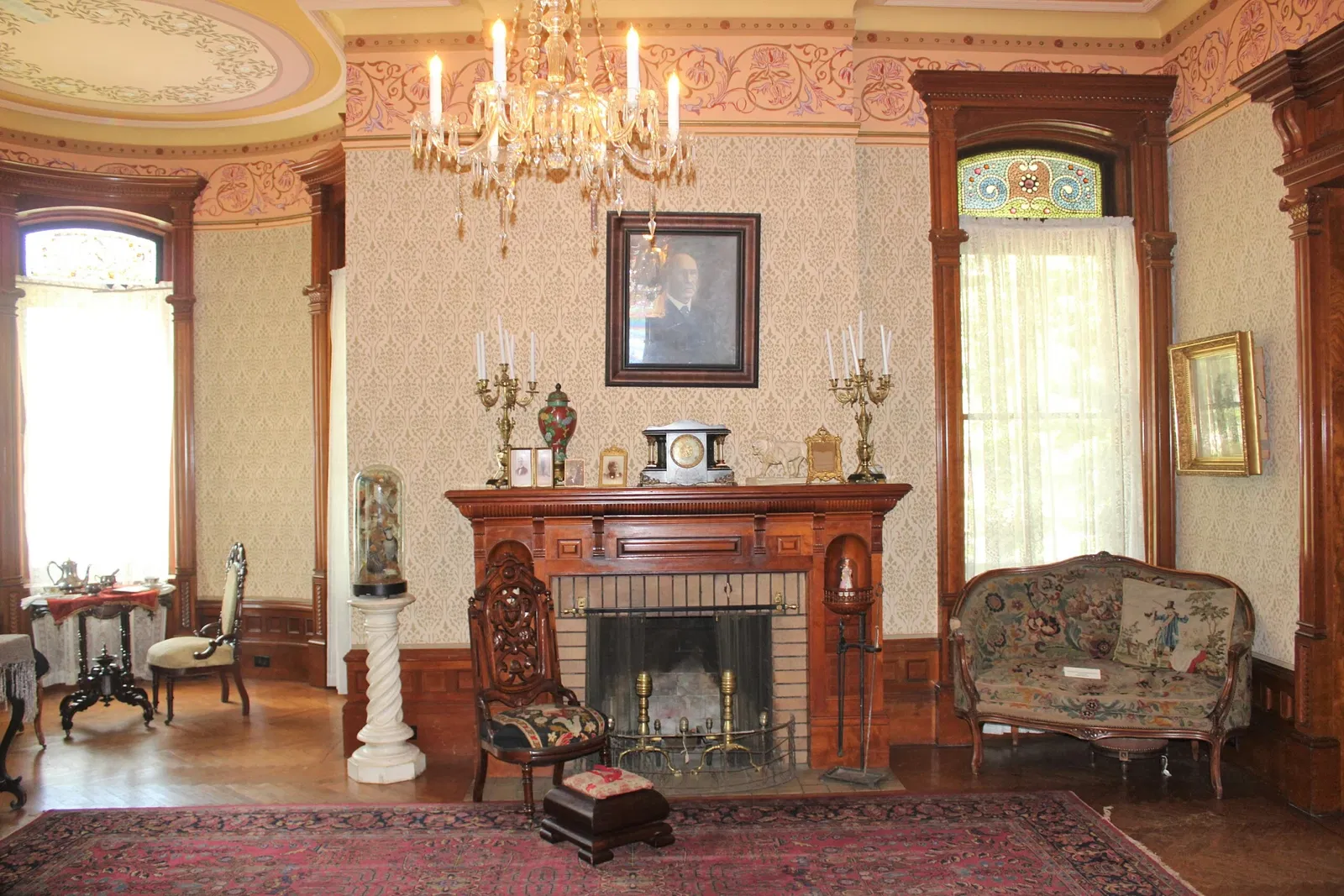 The 1890 House Museum