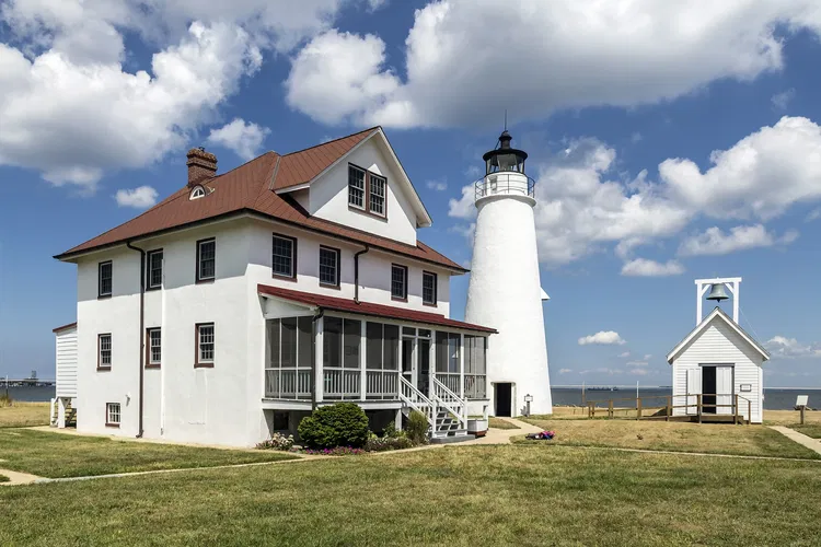 Cove Point Lighthouse - Calvert Marine Museum