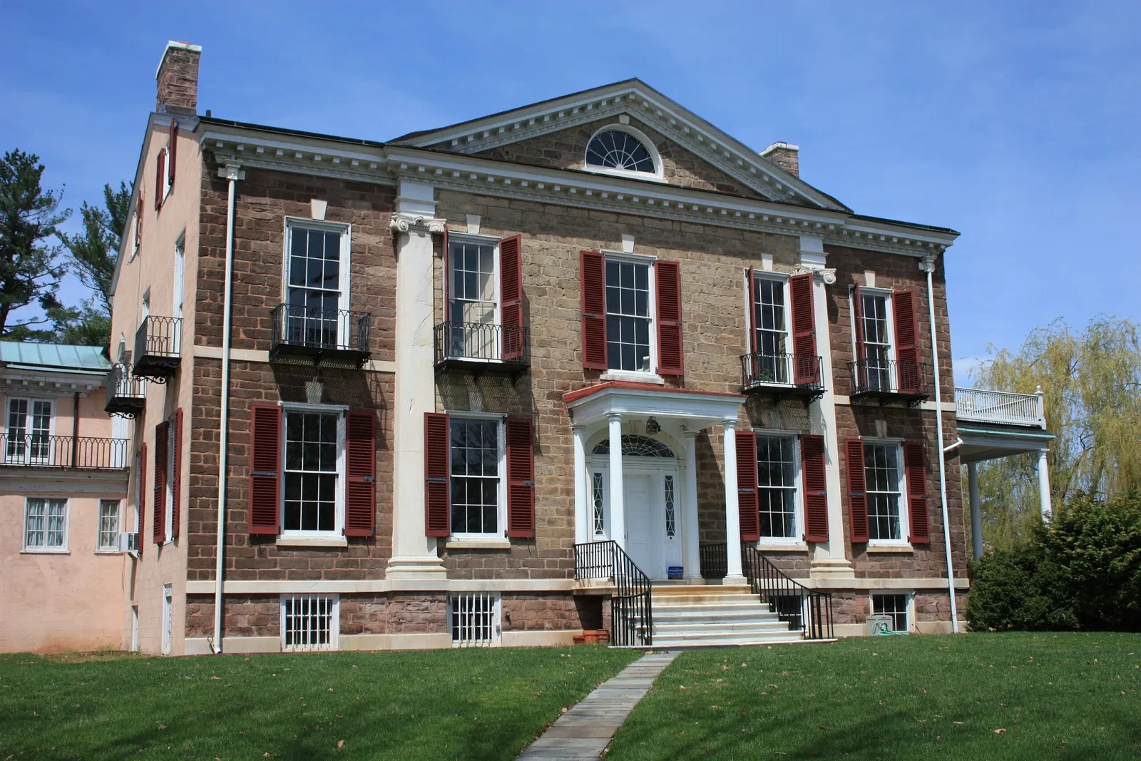 The Highlands Mansion and Gardens