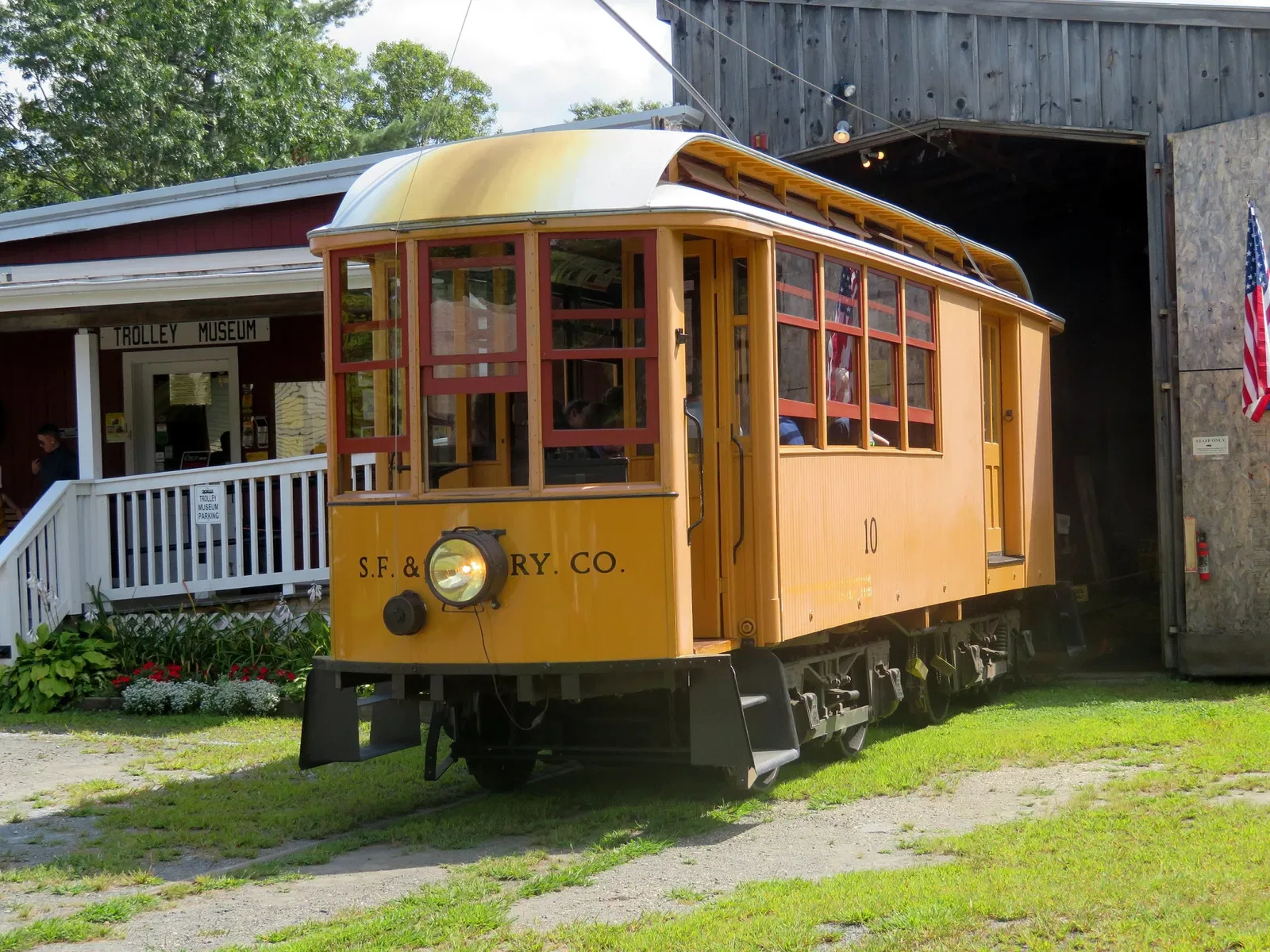 Shelburne Falls Trolley Museum