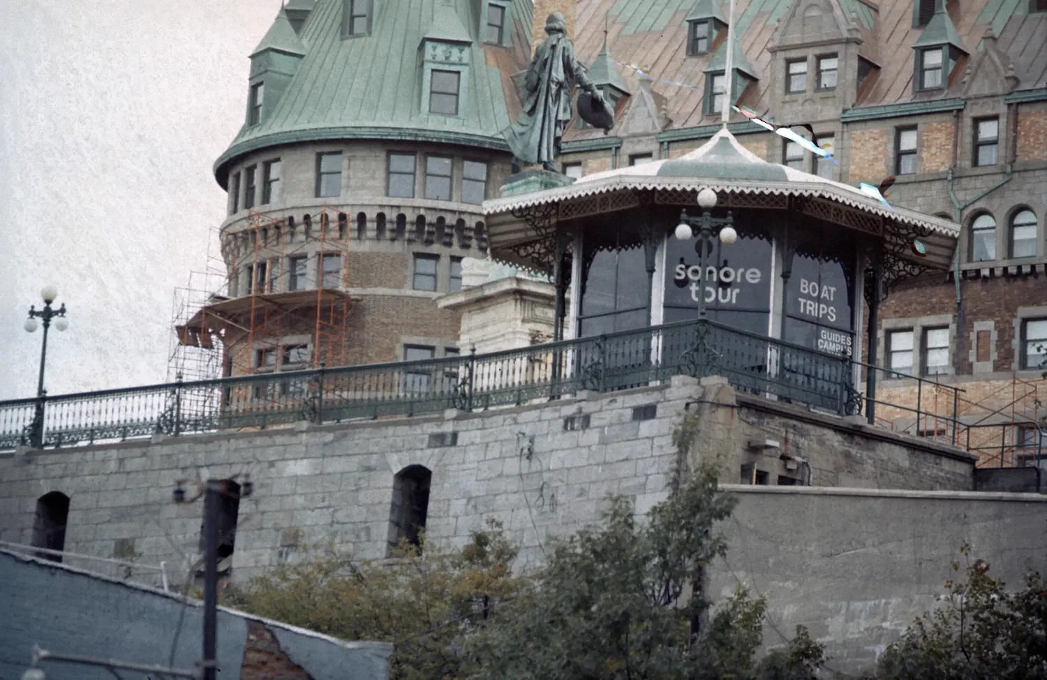 Site des Forts-et-Châteaux-Saint-Louis