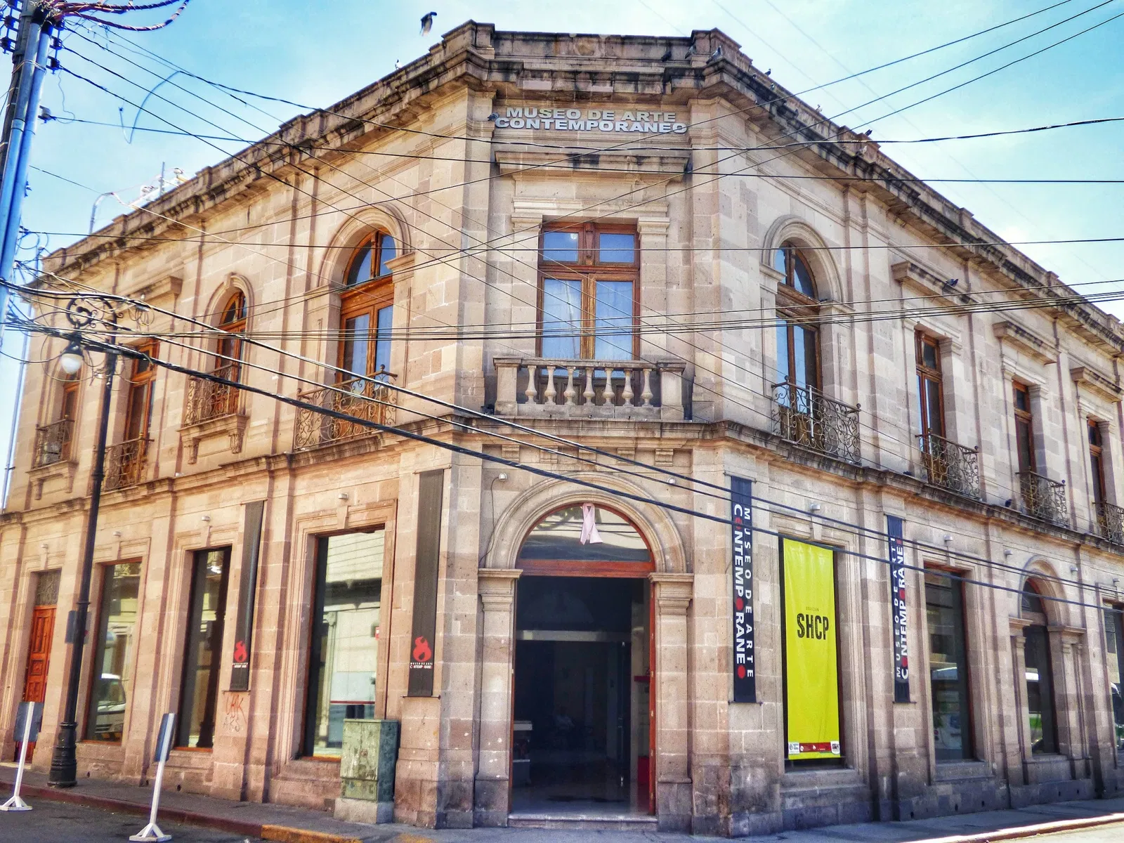 Museo de Arte Contemporáneo No. 8