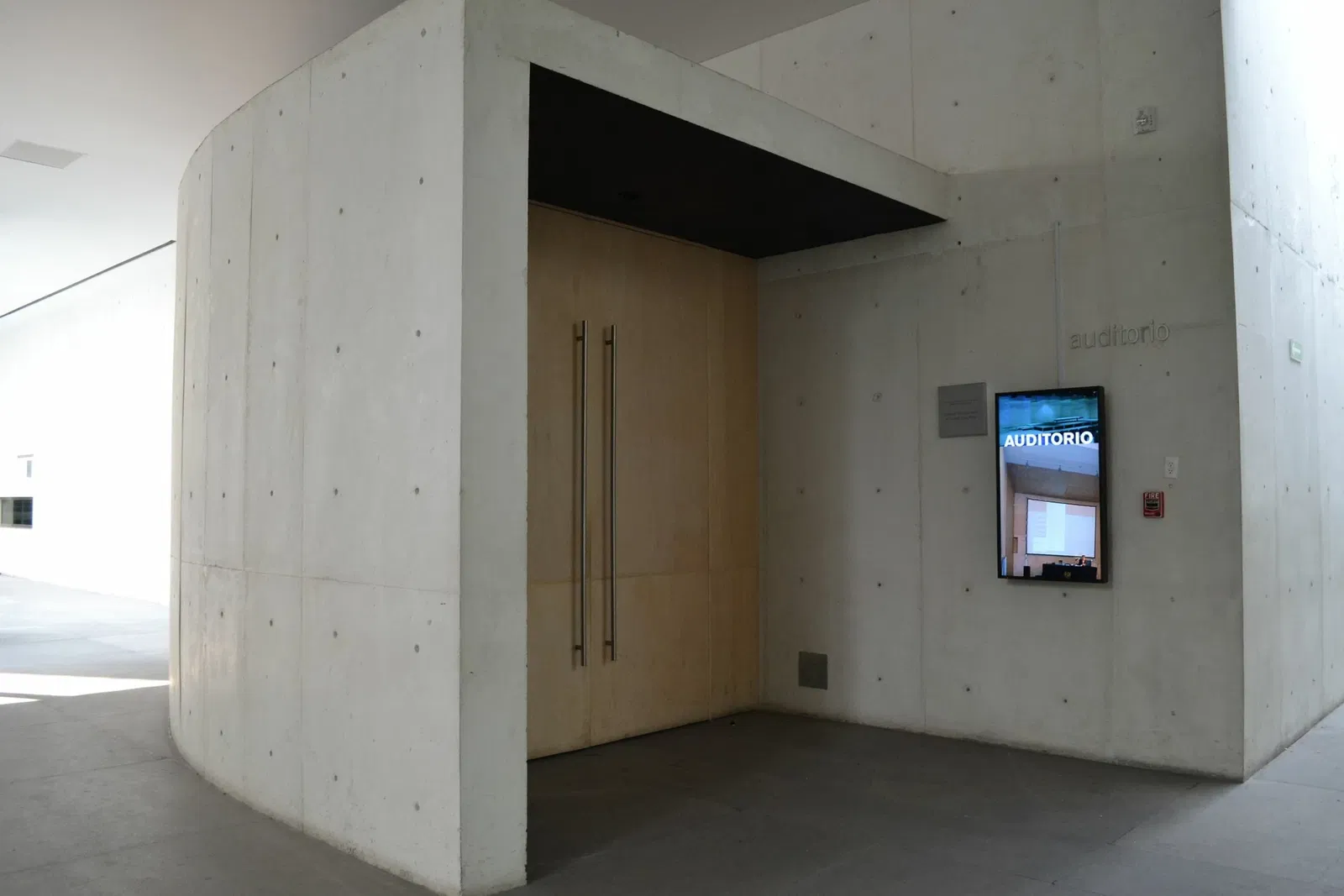 Museo Universitario de Arte Contemporáneo (MUAC)