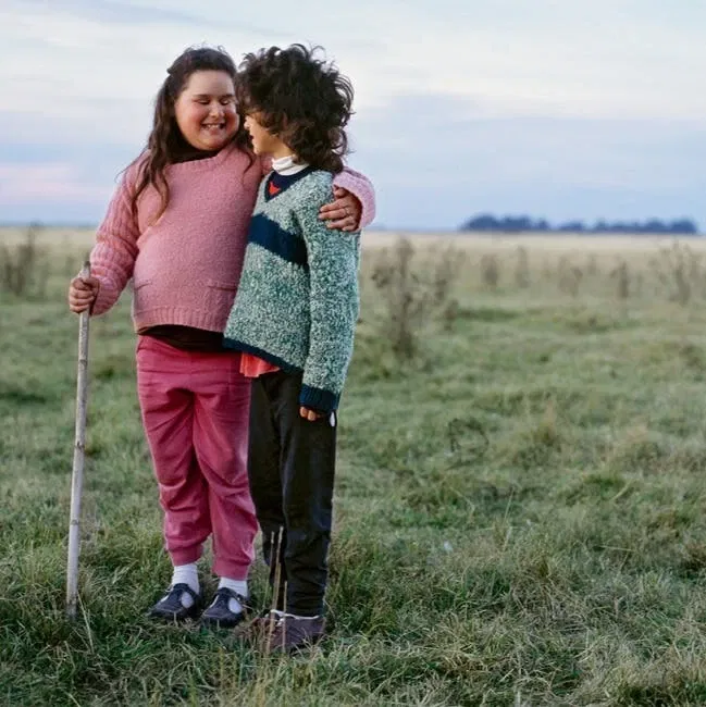 Dans l'esprit de l'amitié