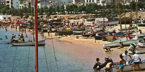 Vamos a la Playa: Holidays Under Franco