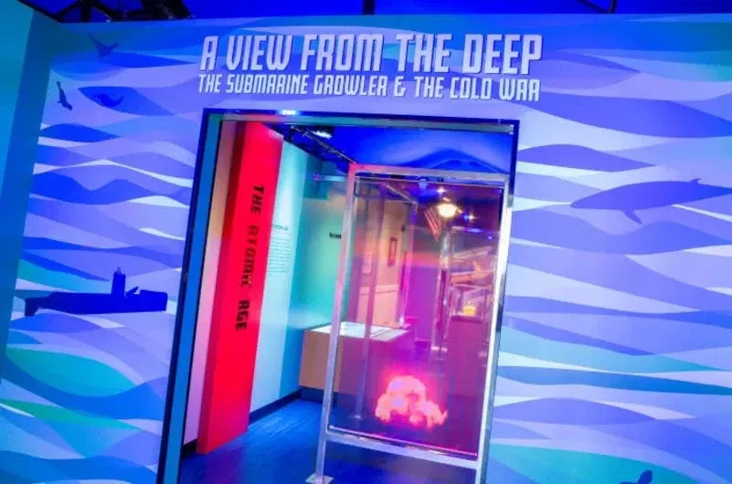 A View from the Deep: The Submarine Growler and the Cold War ...