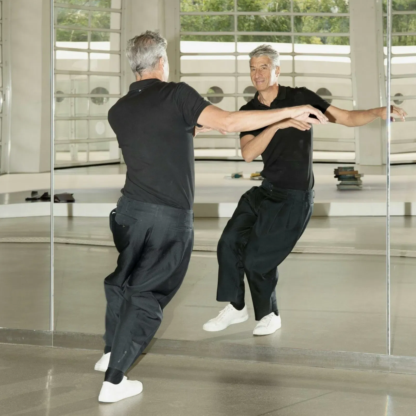 Le dimanche sans fin : Maurizio Cattelan et la collection du Centre Pompidou