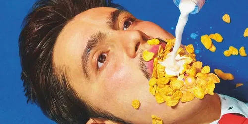 TOILETPAPER: ToiletFotoPaperGrafiska