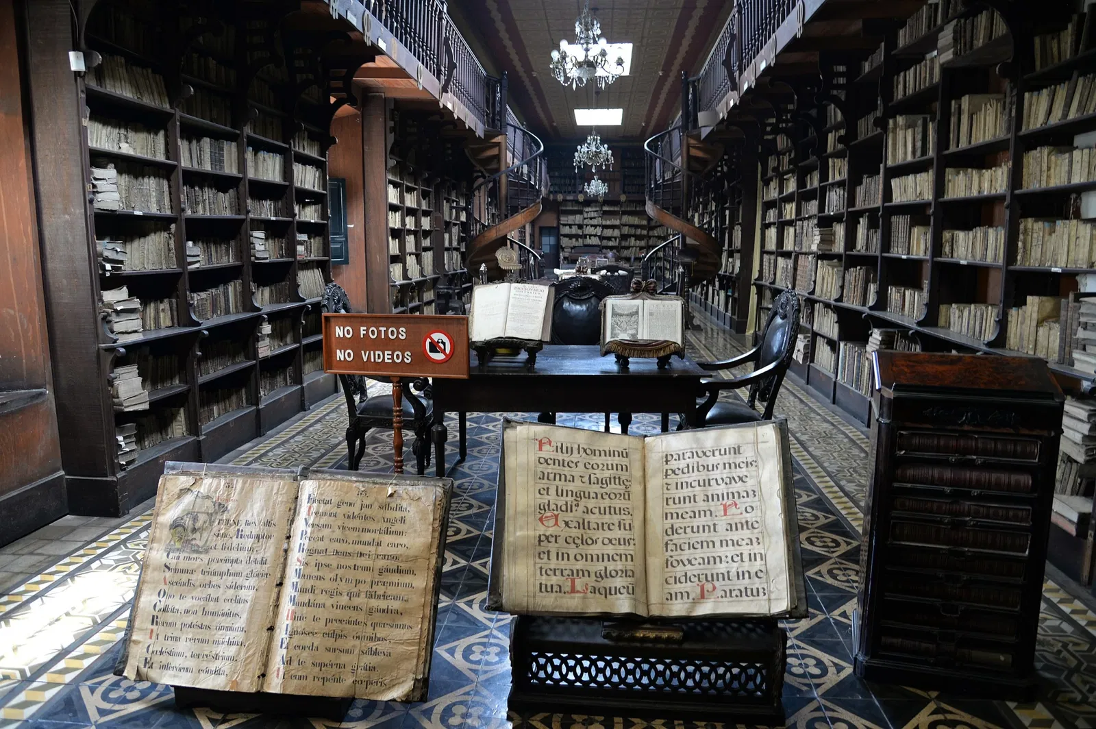 Basílica y convento de San Francisco de Lima