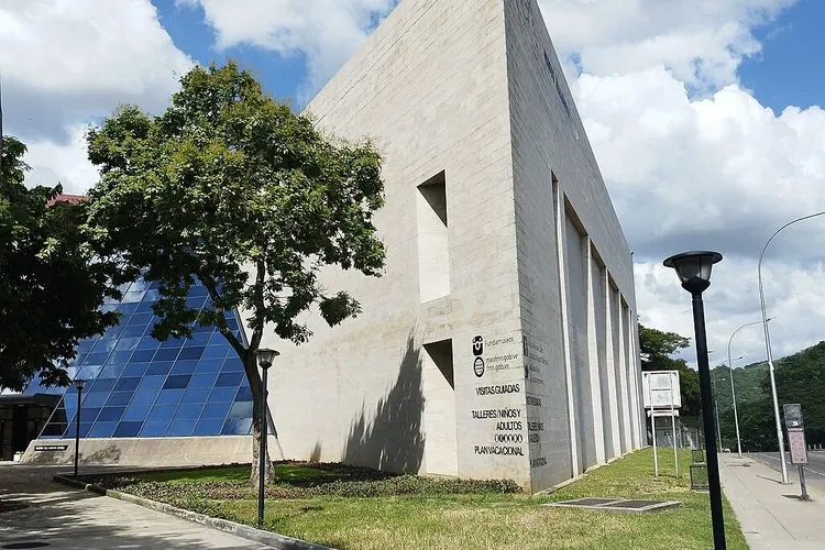 Museo de Artes Visuales Alejandro Otero