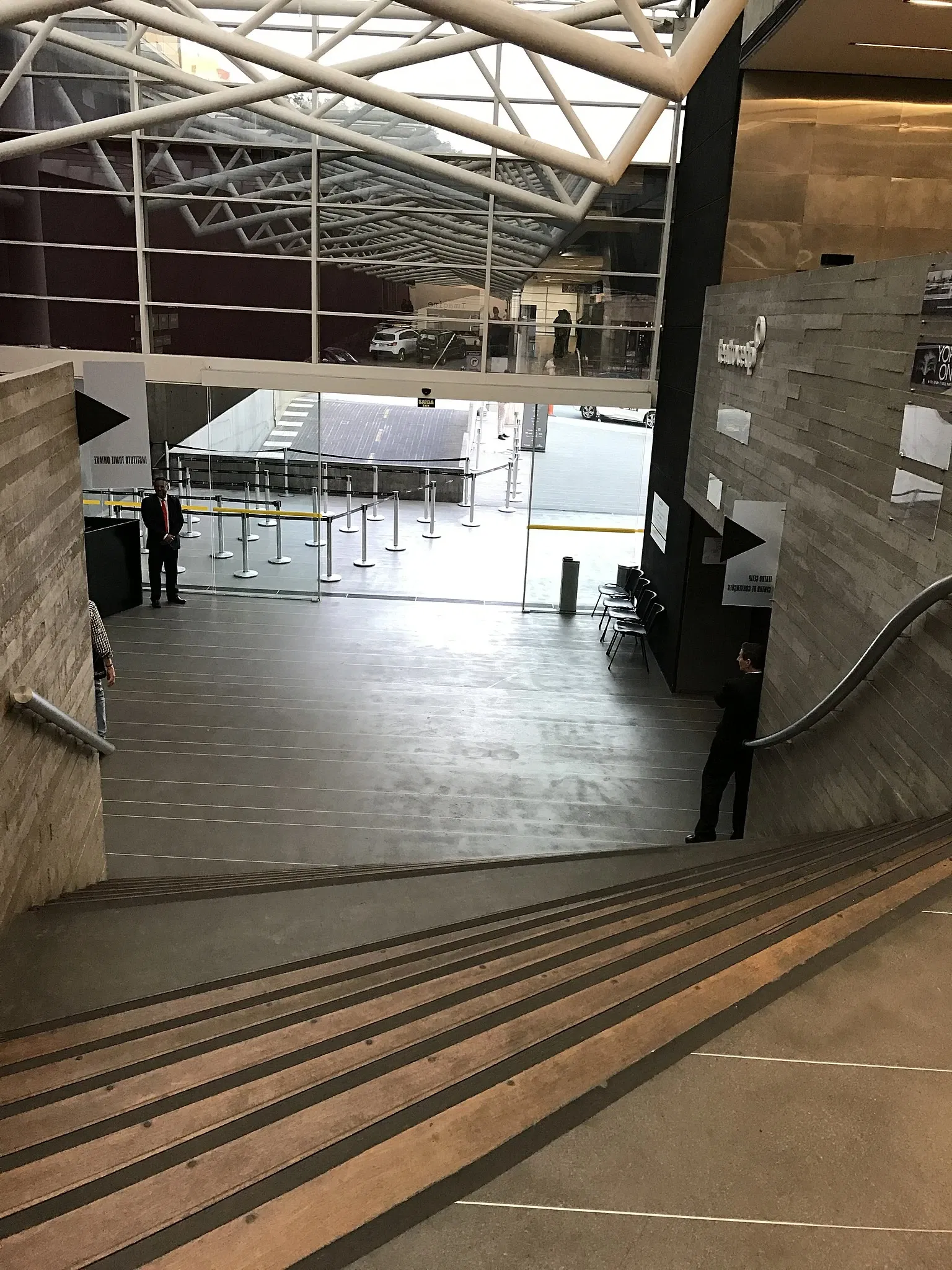 Tomie Ohtake Cultural Institute