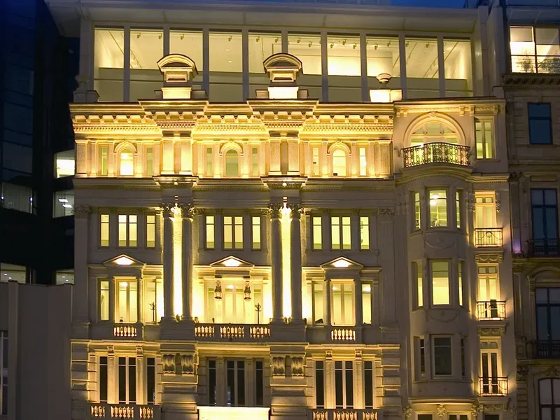 Pera Museum (Beyoğlu Station, Tünel Line) - Visitor Information & Reviews