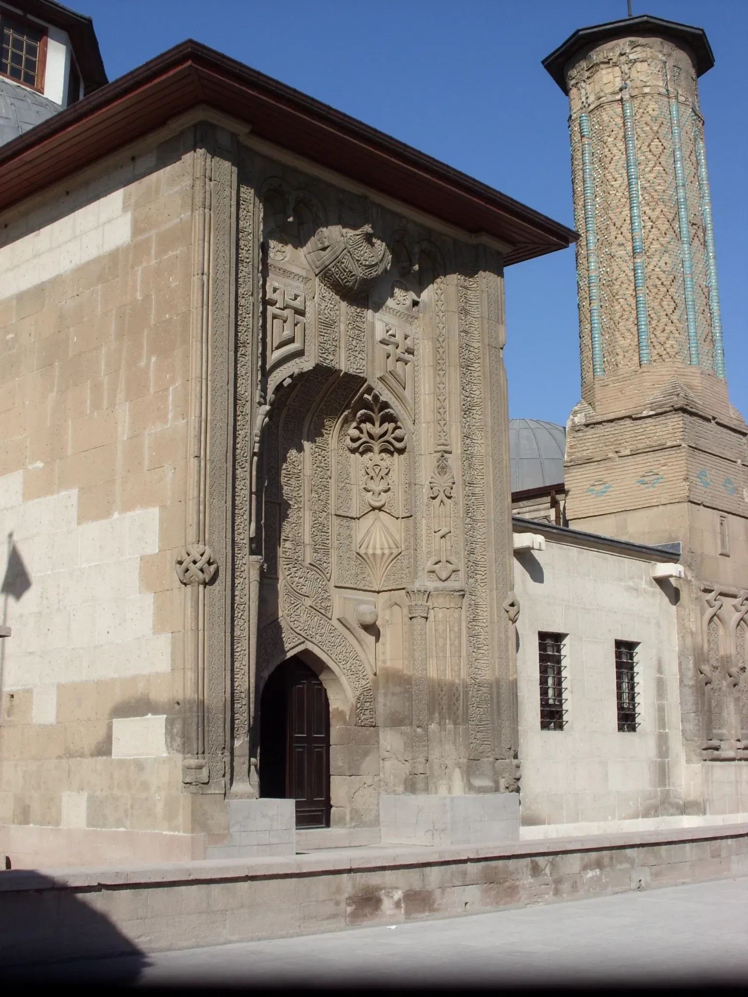 İnce-Minareli-Medrese