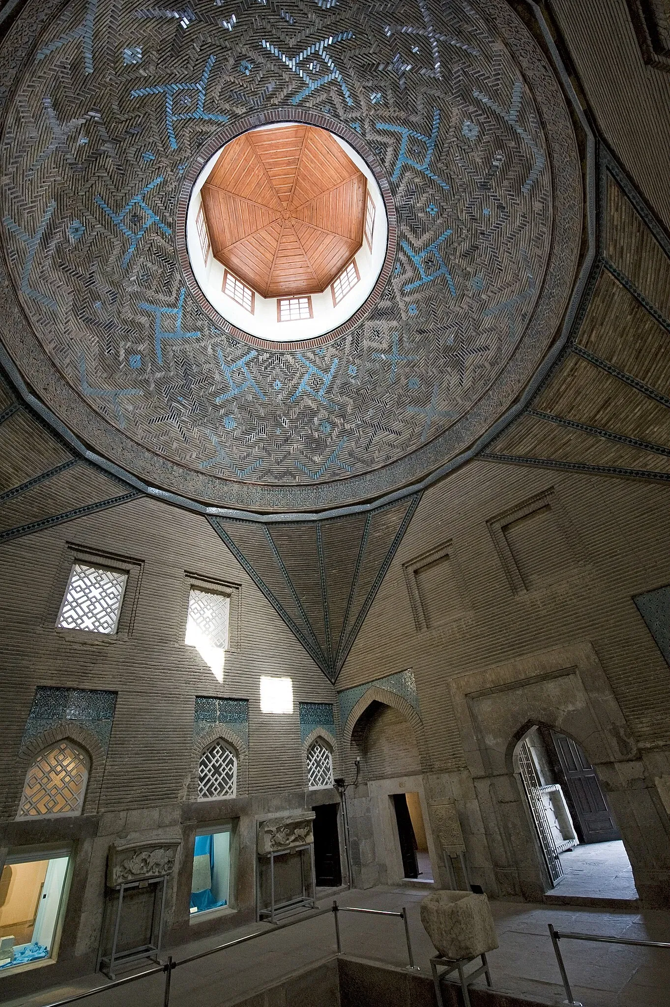 İnce-Minareli-Medrese