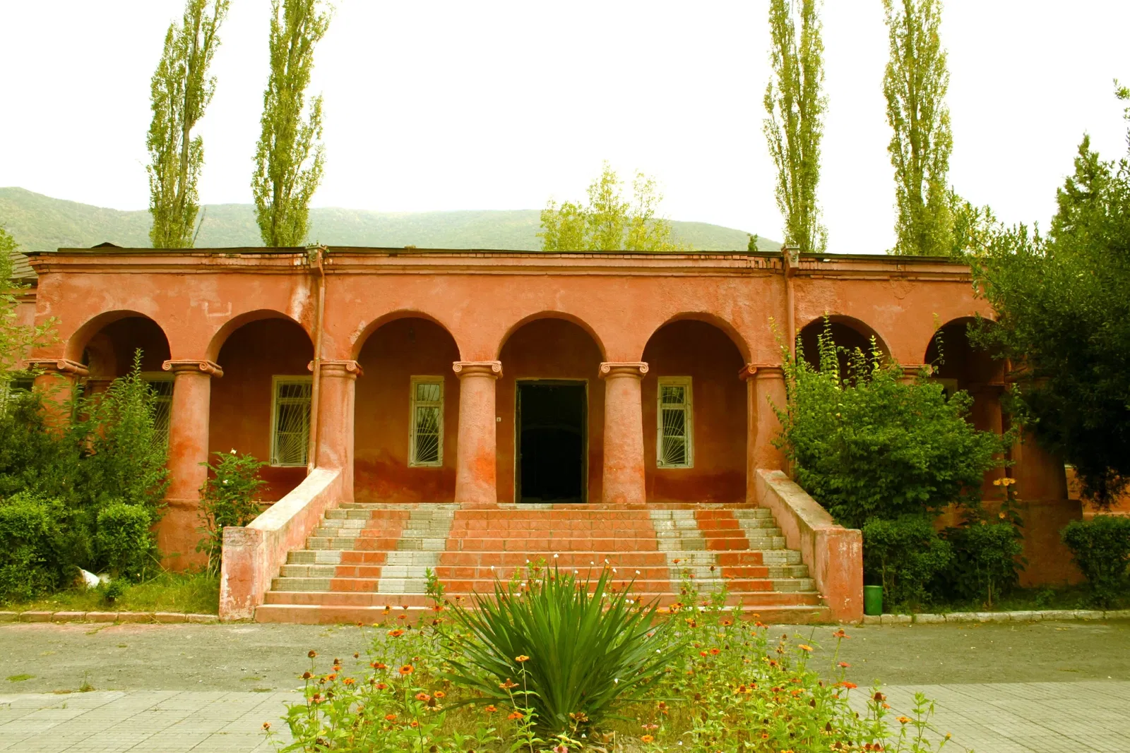 Shaki Museum of History and Local Lore