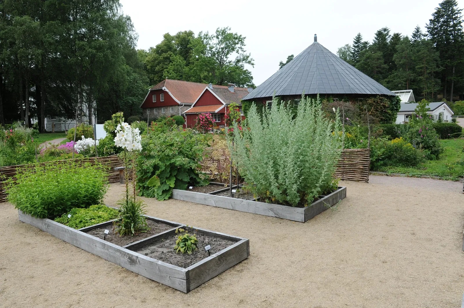 Natural History Museum and Botanical Garden