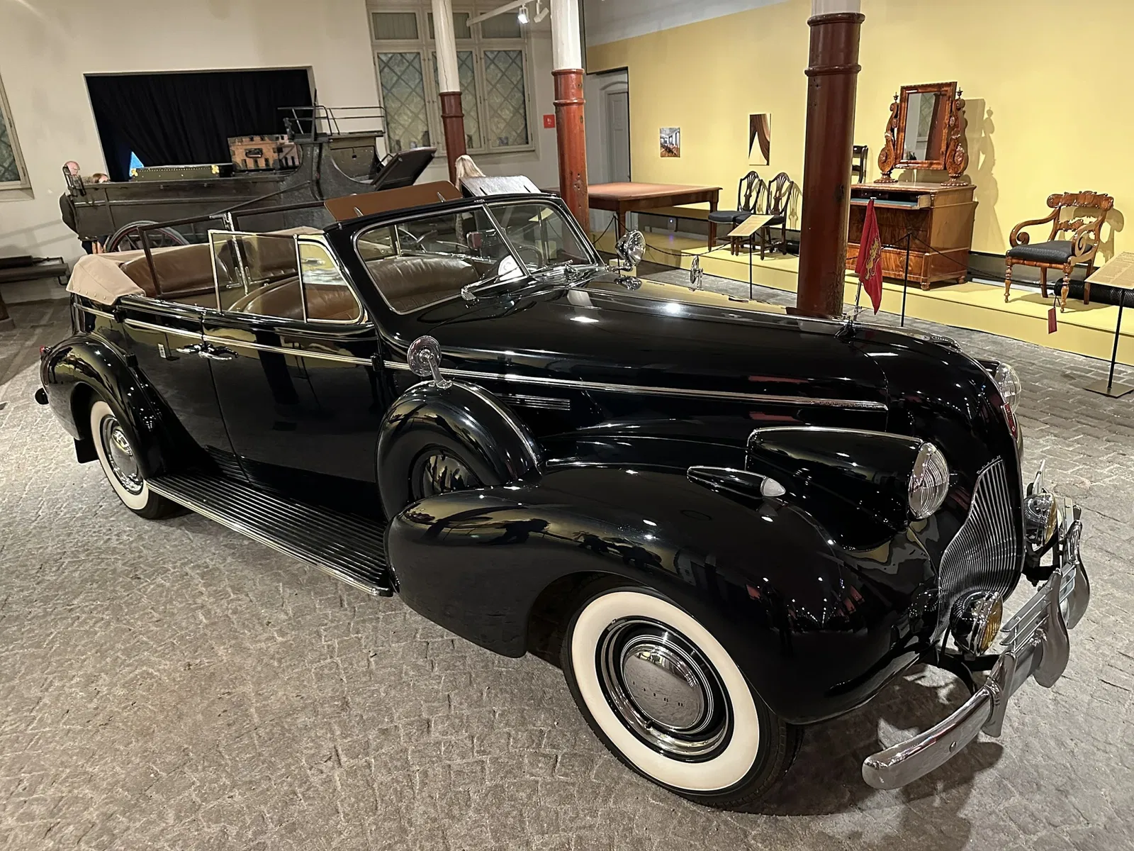 The Queen Sonja Art Stable