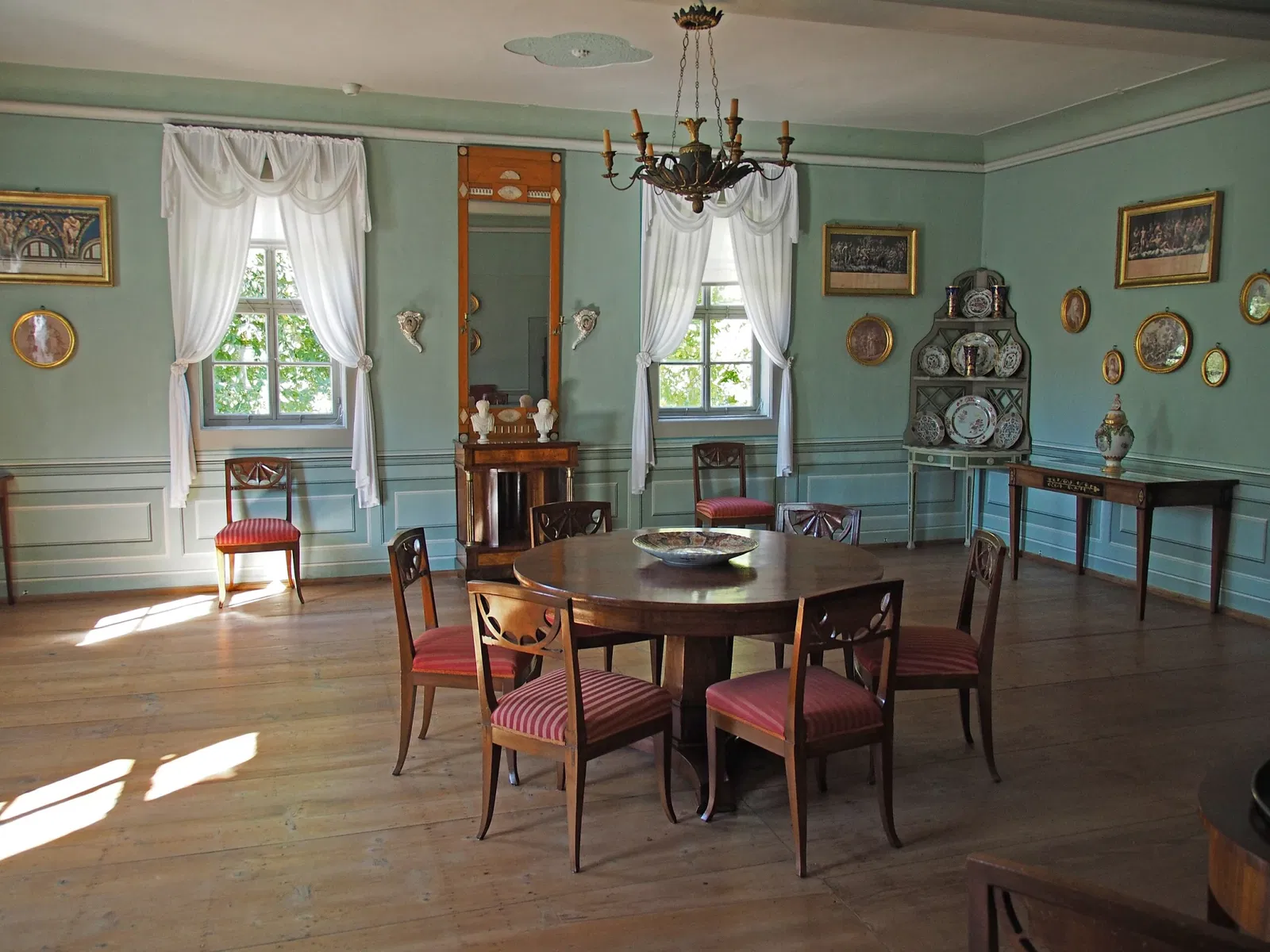 Tiefurt Mansion and Park