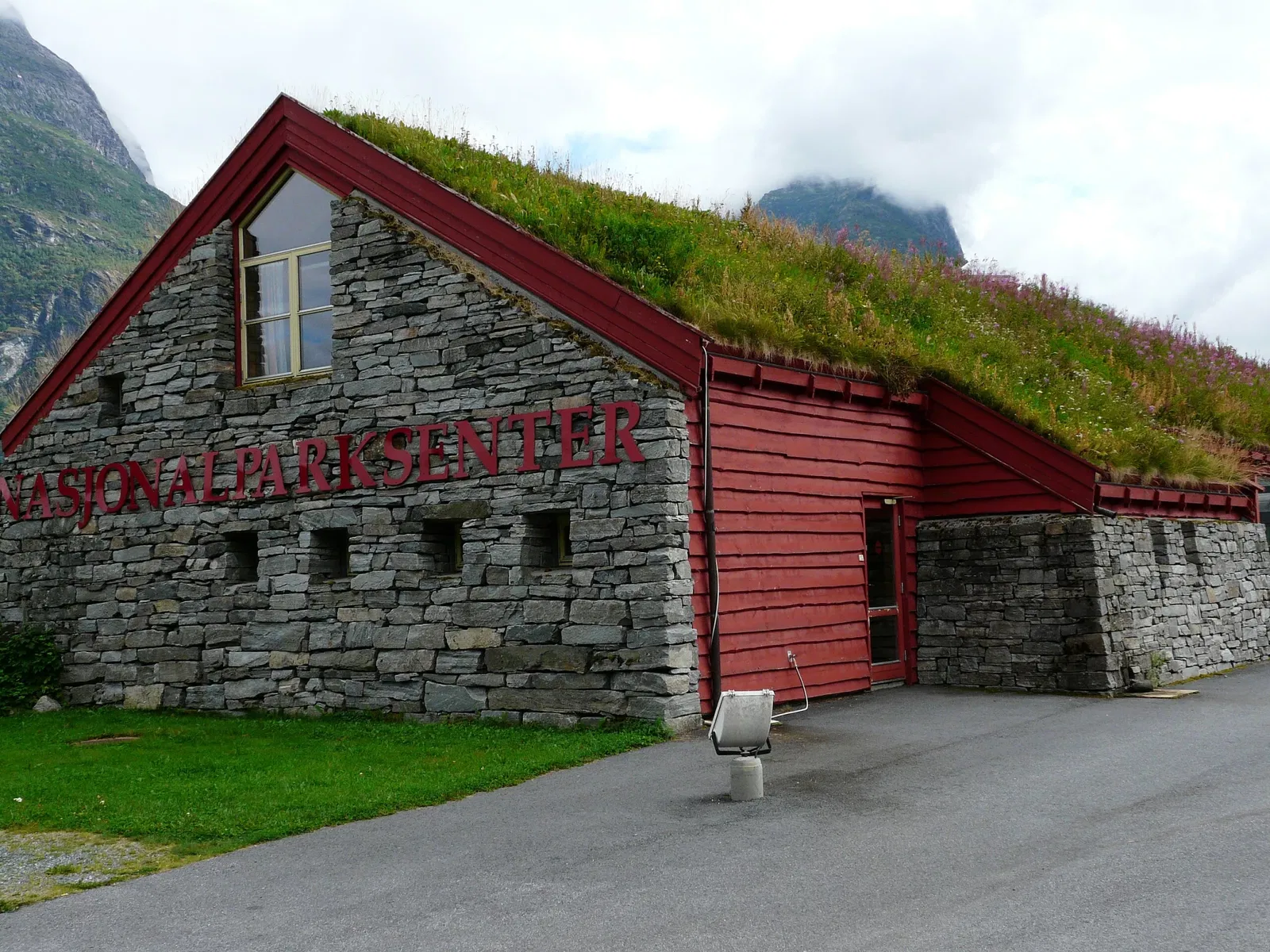 Jostedalsbreen National Park Centre