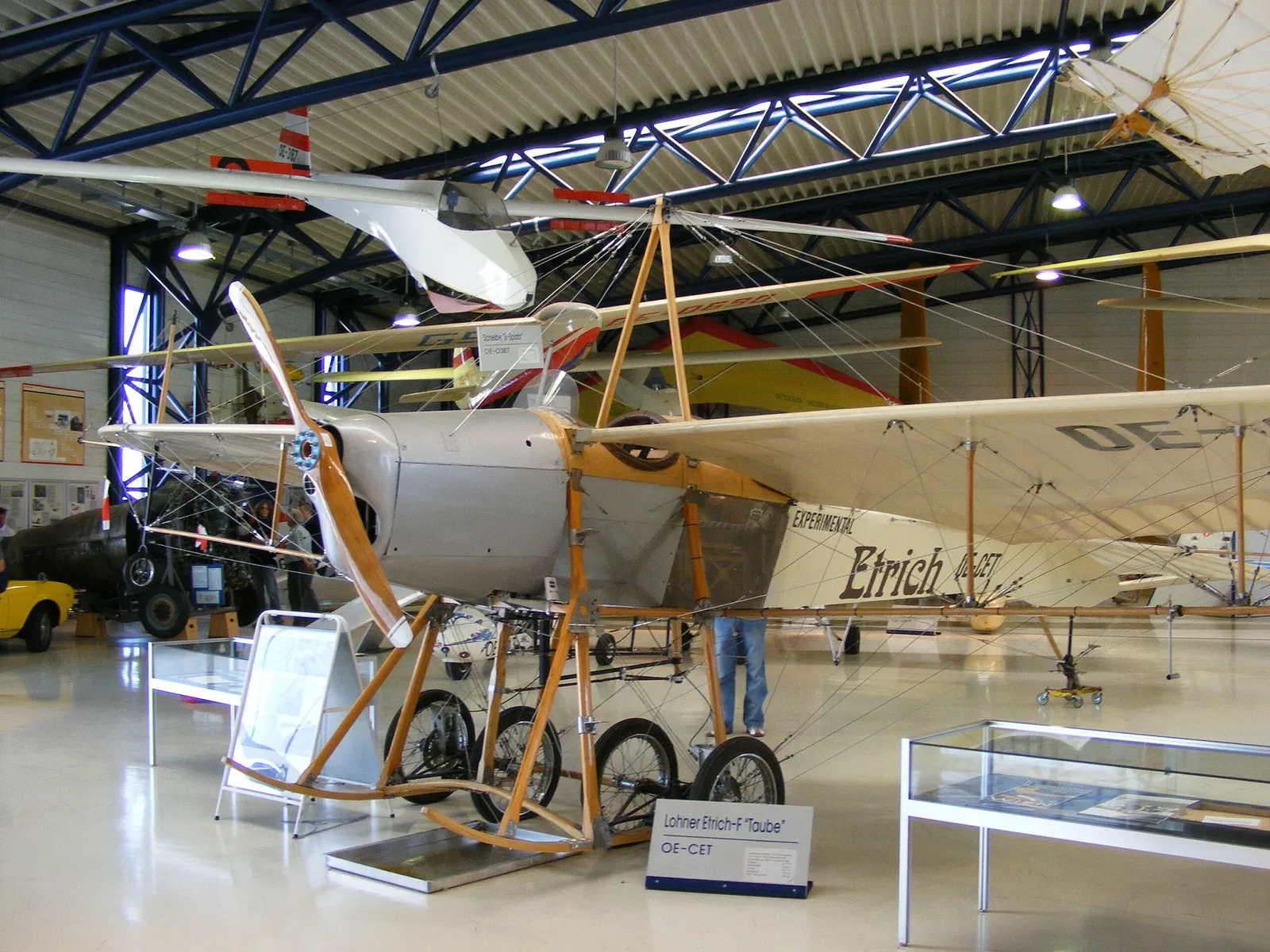 Flug - Museum - Aviaticum