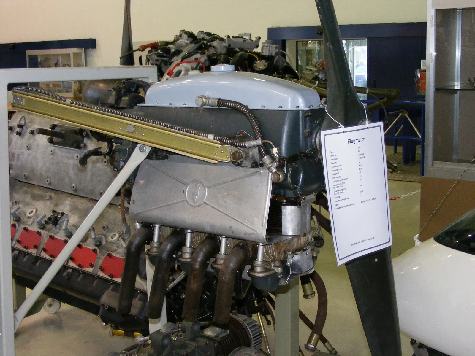 Flug - Museum - Aviaticum