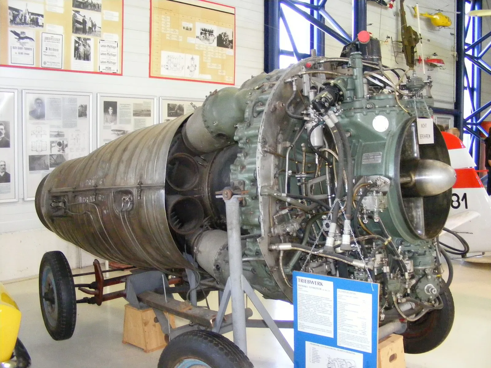 Flug - Museum - Aviaticum