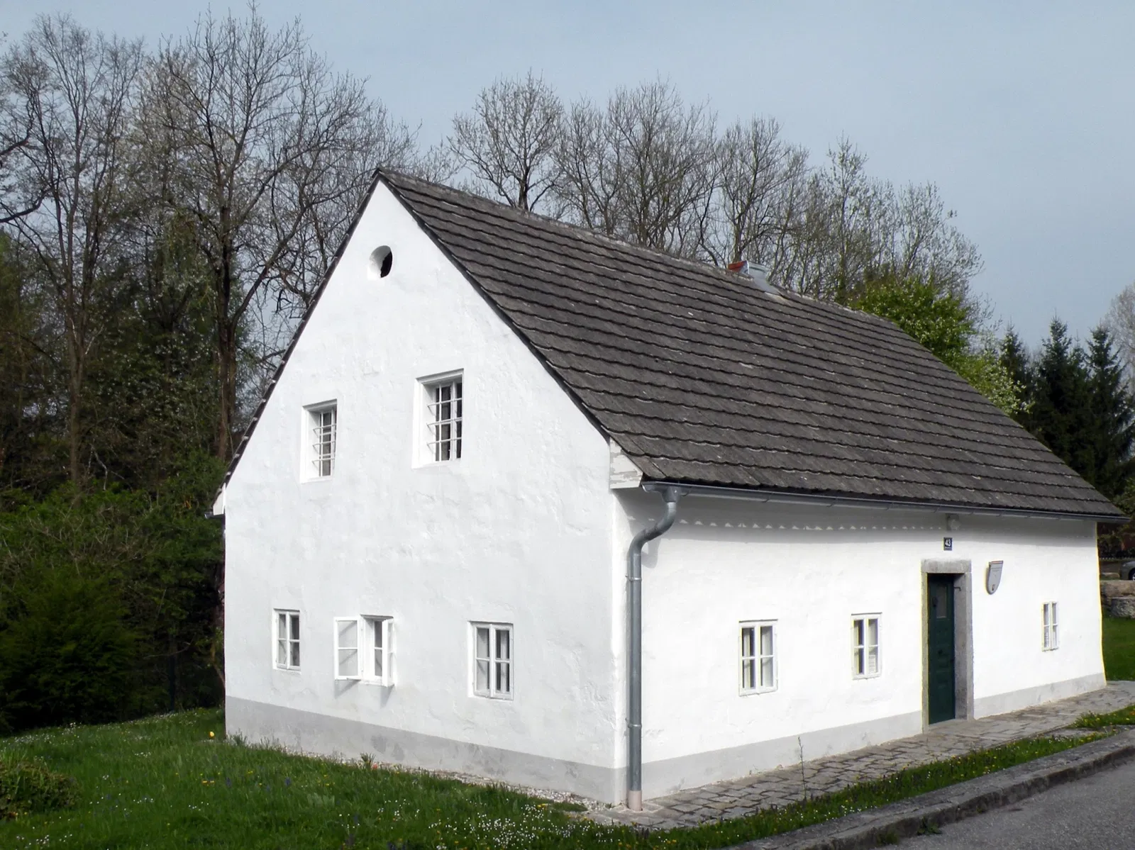 Mühlsteinmuseum Steinbrecherhaus