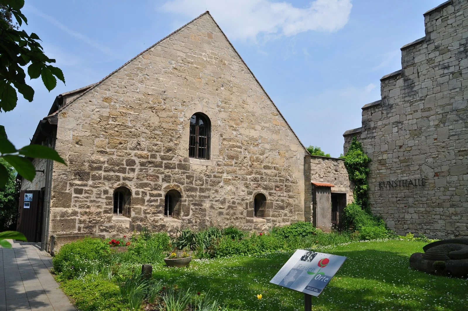 Romanisches Haus