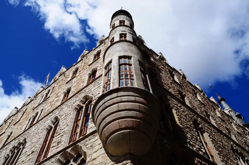 Gaudí Botines House Museum