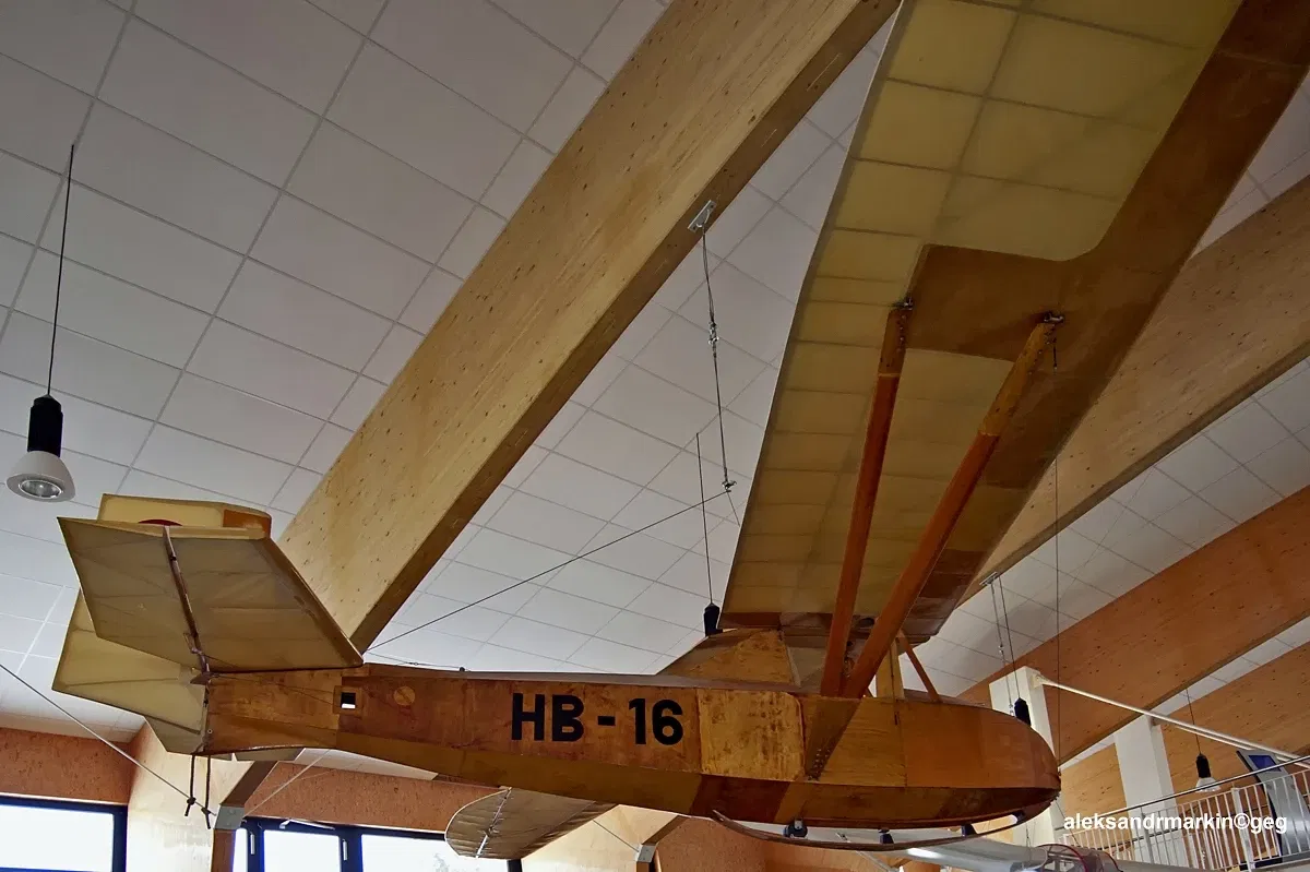 Deutsches Segelflugmuseum mit Modellflug Wasserkuppe