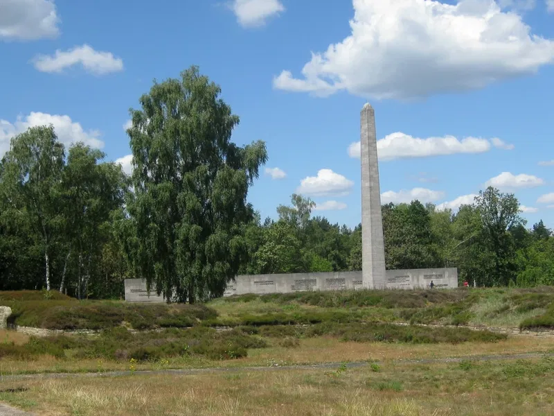 Gedenkstätte Bergen-Belsen (Lohheide) - Besucherinformationen & Bewertungen