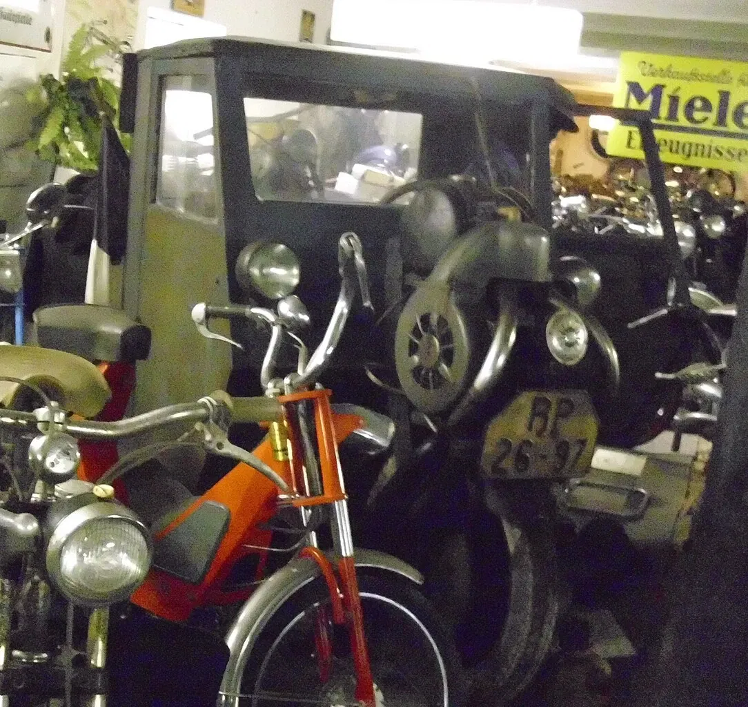 Motorrad- und Puppenmuseum