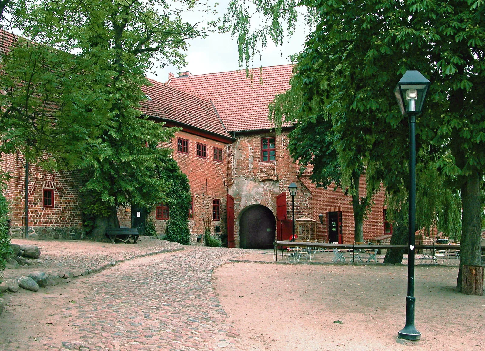 "Old Castle" Penzlin