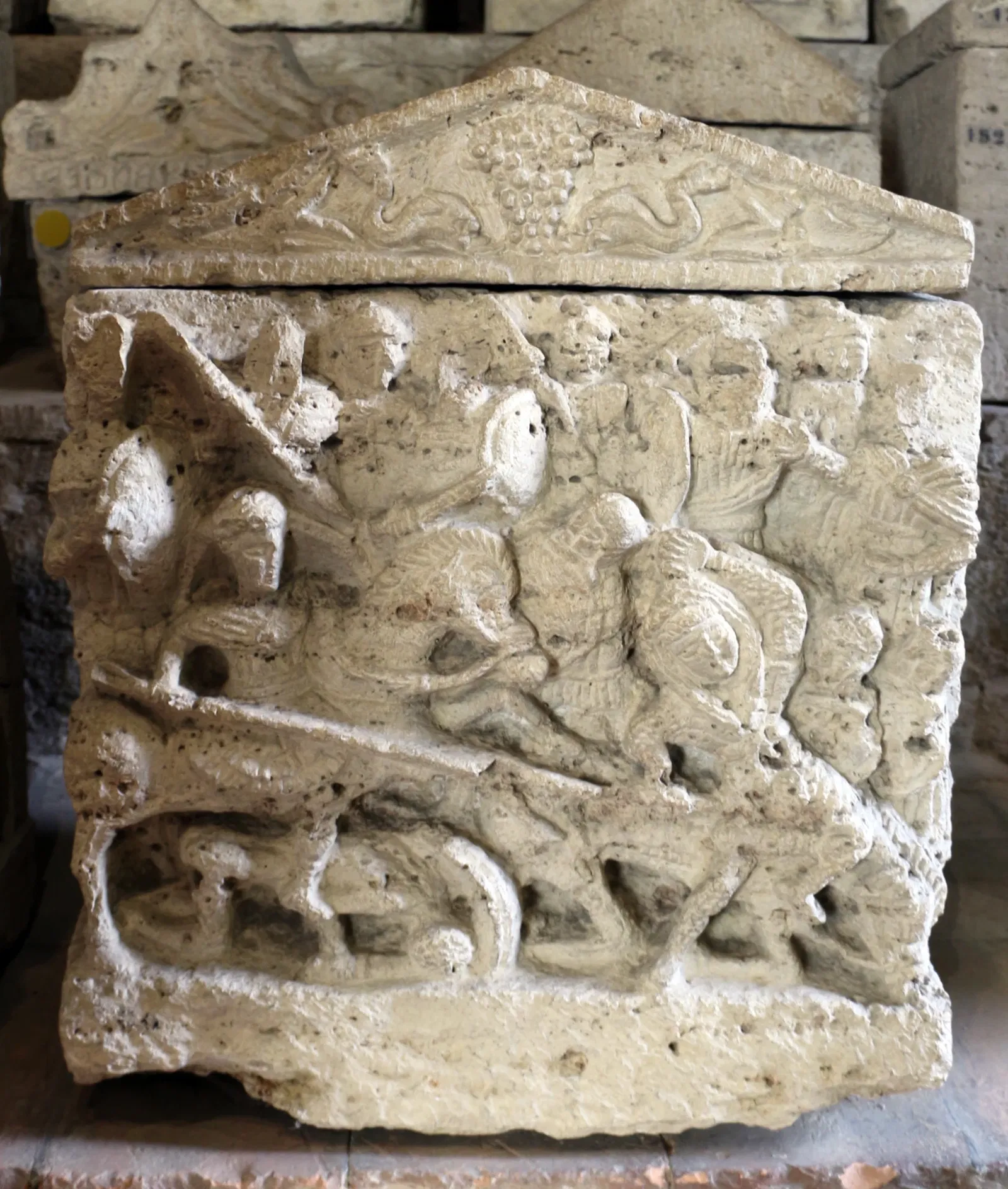 Ipogeo dei Volumni e necropoli del Palazzone