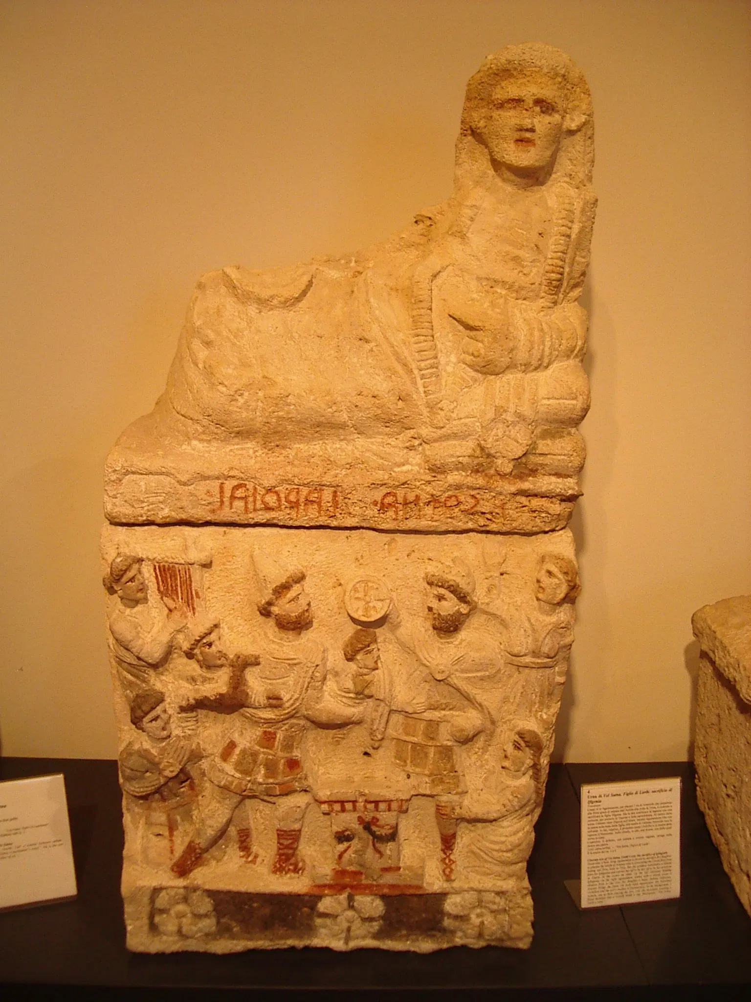 Ipogeo dei Volumni e necropoli del Palazzone