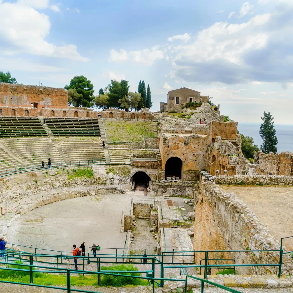 Gesti Scolpiti: Jago in Taormina