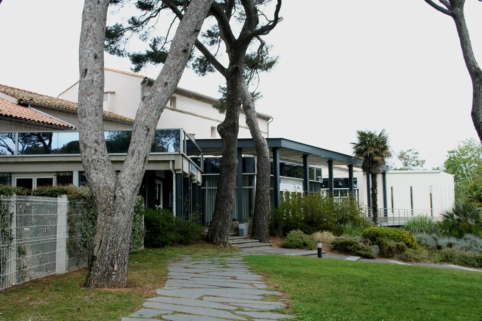 Musée de l'Éphèbe et d'Archéologie Sous-Marine